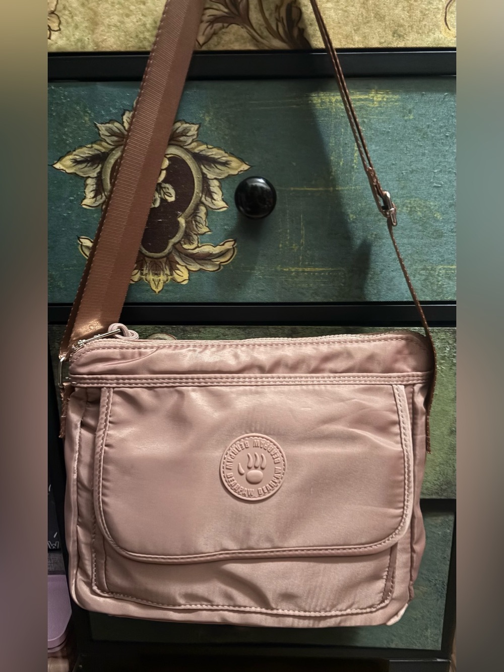 BearPaw Medium Brown Bag NWT